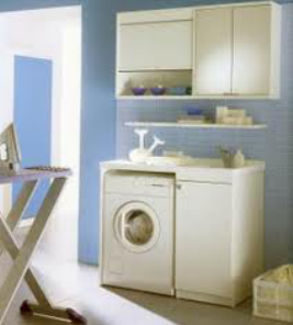 Dissenyar espai per la rentadora en els mobles de cuina